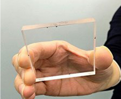 日本研發(fā)石英玻璃硬盤：信息可存儲3億多年