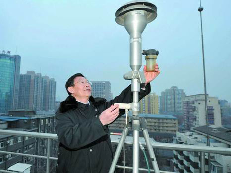 PM2.5監(jiān)測(cè)設(shè)備