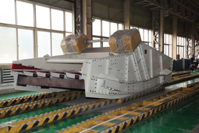 平陽重工與西船研究院聯(lián)合制造的香蕉篩研制成功