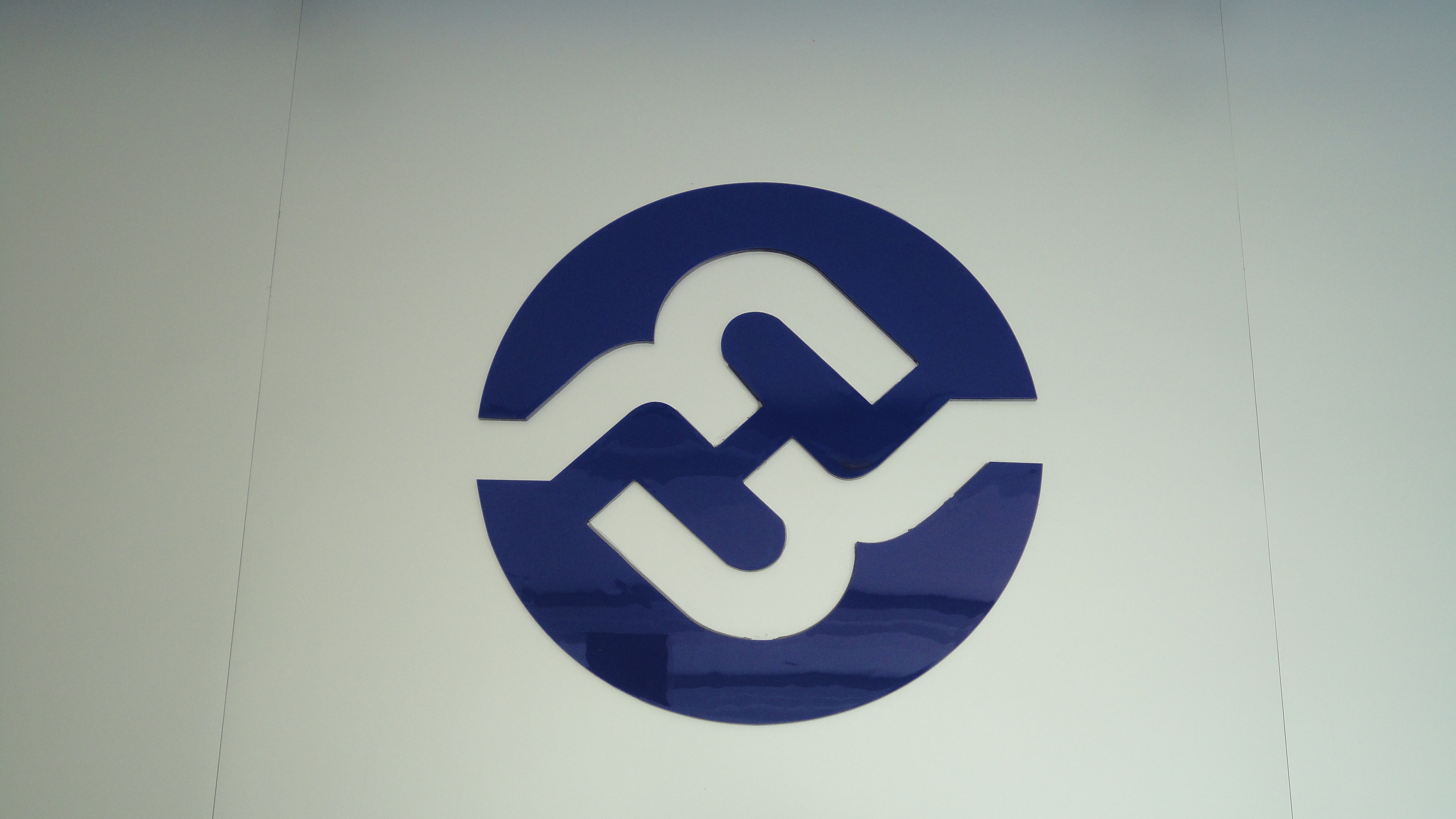 寧波經(jīng)濟(jì)技術(shù)開(kāi)發(fā)區(qū)亞光發(fā)展有限公司