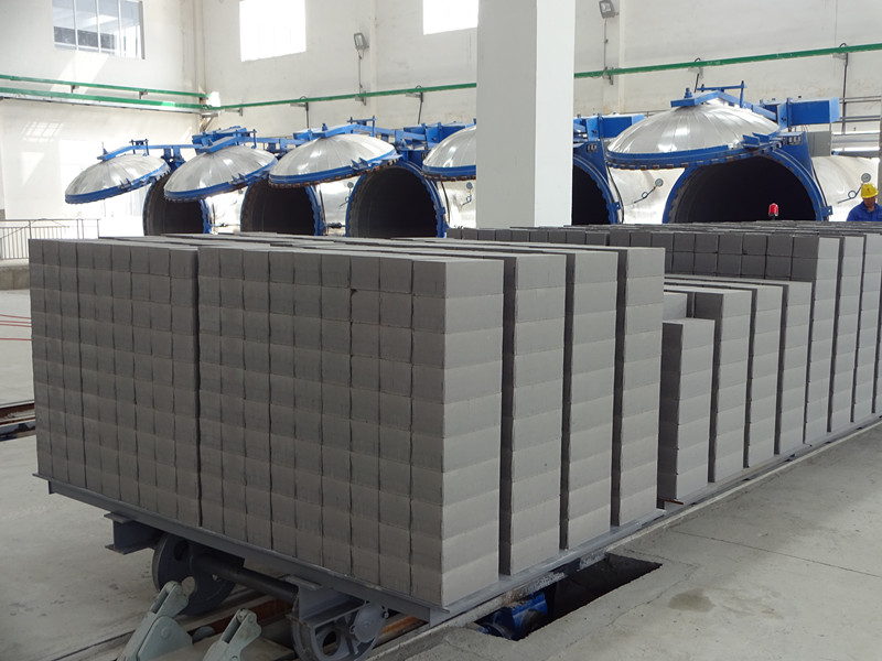 全國(guó)最大的蒸壓高強(qiáng)石膏砌塊生產(chǎn)線在合肥市建成投產(chǎn)