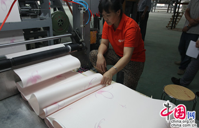 依靠科技創(chuàng)新，實現(xiàn)傳統(tǒng)產(chǎn)業(yè)高新化——南召縣: 山中石頭“變形記”