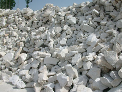 廣西鐘山年內(nèi)實(shí)施重鈣、人造崗石等97個(gè)重點(diǎn)項(xiàng)目