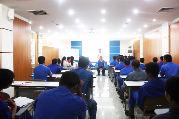 快使出你的洪荒之力，接招吧！桂林鴻程開展安全急救知識培訓，普及安全急救常識！