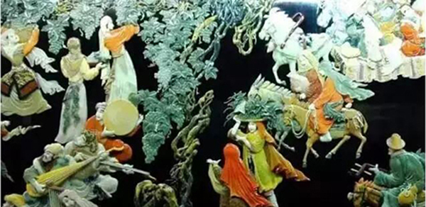 用料30噸玉石，雕成重達(dá)10噸的絲綢之路PK清明上河圖