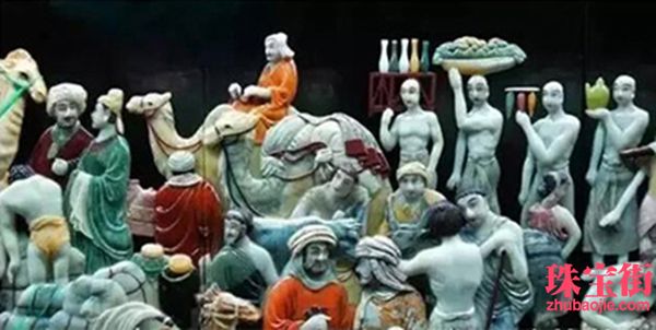 用料30噸玉石，雕成重達(dá)10噸的絲綢之路PK清明上河圖