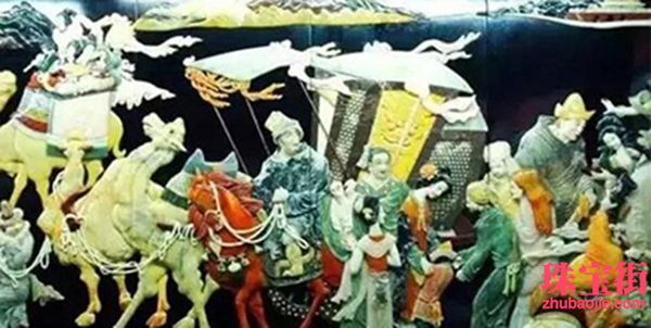 用料30噸玉石，雕成重達(dá)10噸的絲綢之路PK清明上河圖