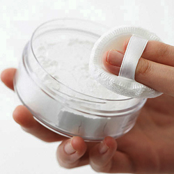 滑石粉安全性受質(zhì)疑 爽身粉還能用嗎？