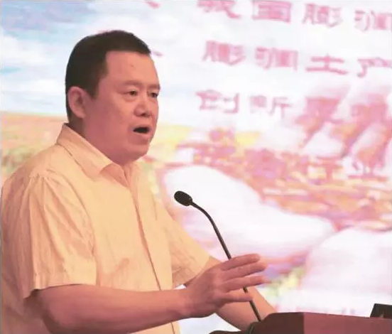 中國(guó)非金屬礦工業(yè)協(xié)會(huì)膨潤(rùn)土專委會(huì)秘書長(zhǎng) 邵晨