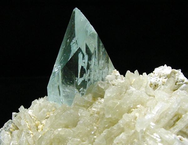 礦物晶體已逐步成為收藏界“新寵”