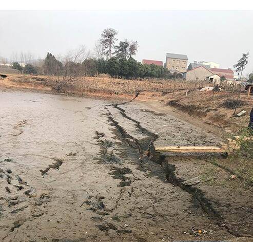 湖北掇刀區(qū)石膏礦采空區(qū)發(fā)生地陷災(zāi)害