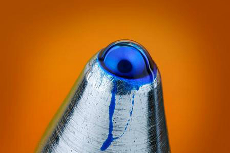 “圓珠筆之問”