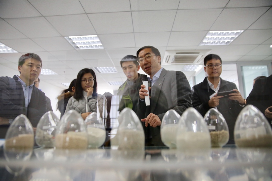 從礦物材料到納米材料，中科院助力盱眙高價值利用凹凸棒石