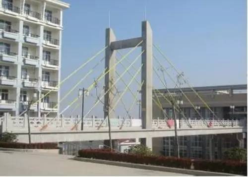 江蘇大學(xué)CFRP試驗(yàn)橋