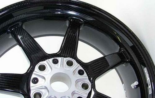 碳纖維在輪轂上的應(yīng)用