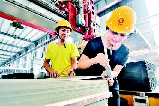 石英砂尾礦生產(chǎn)節(jié)能環(huán)保墻體材料項(xiàng)目在湖北宜昌竣工投產(chǎn)