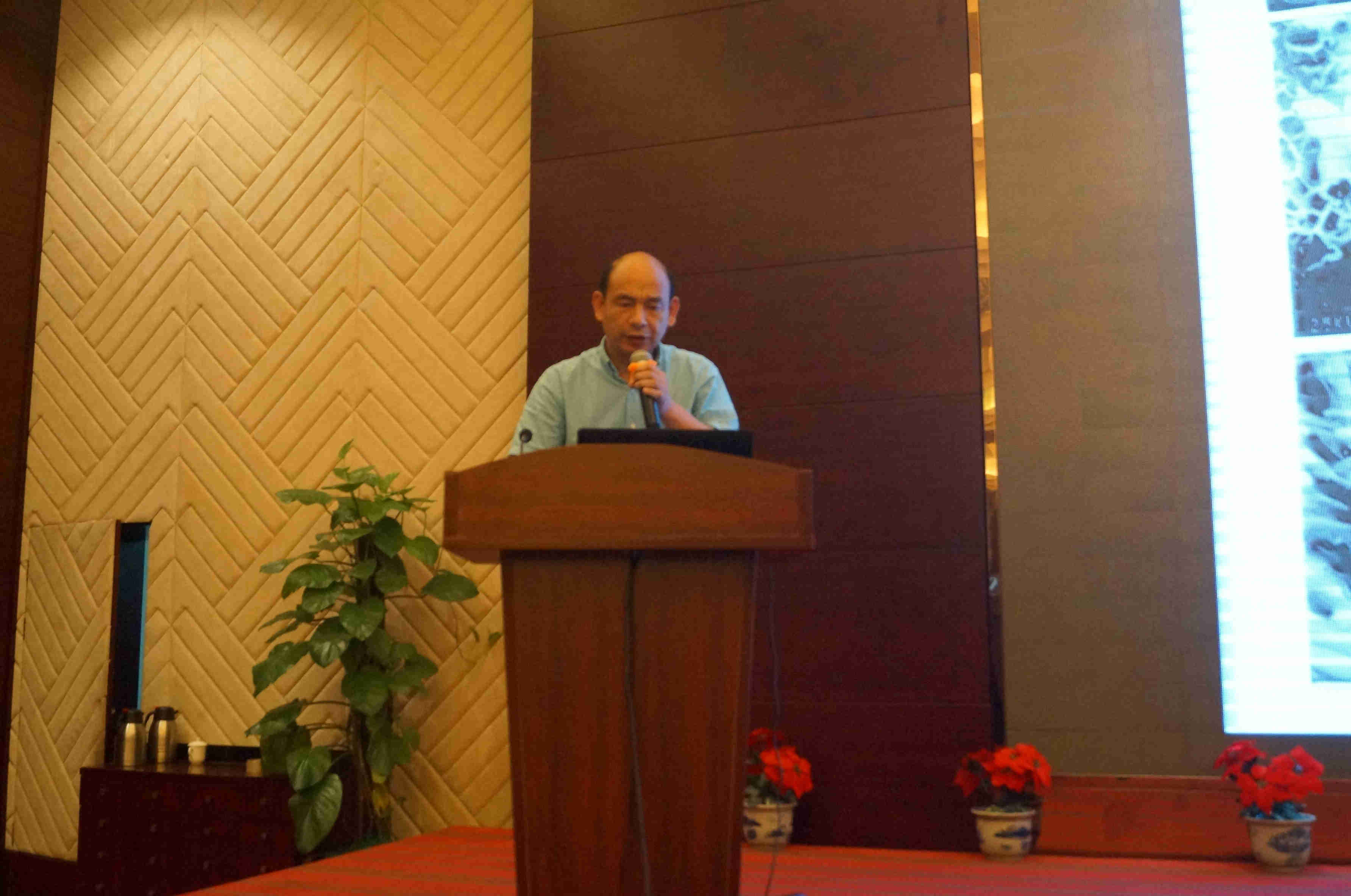 第一屆全國礦物材料學(xué)術(shù)交流會暨第十八屆全國非金屬礦加工利用技術(shù)交流會在蘇州開幕