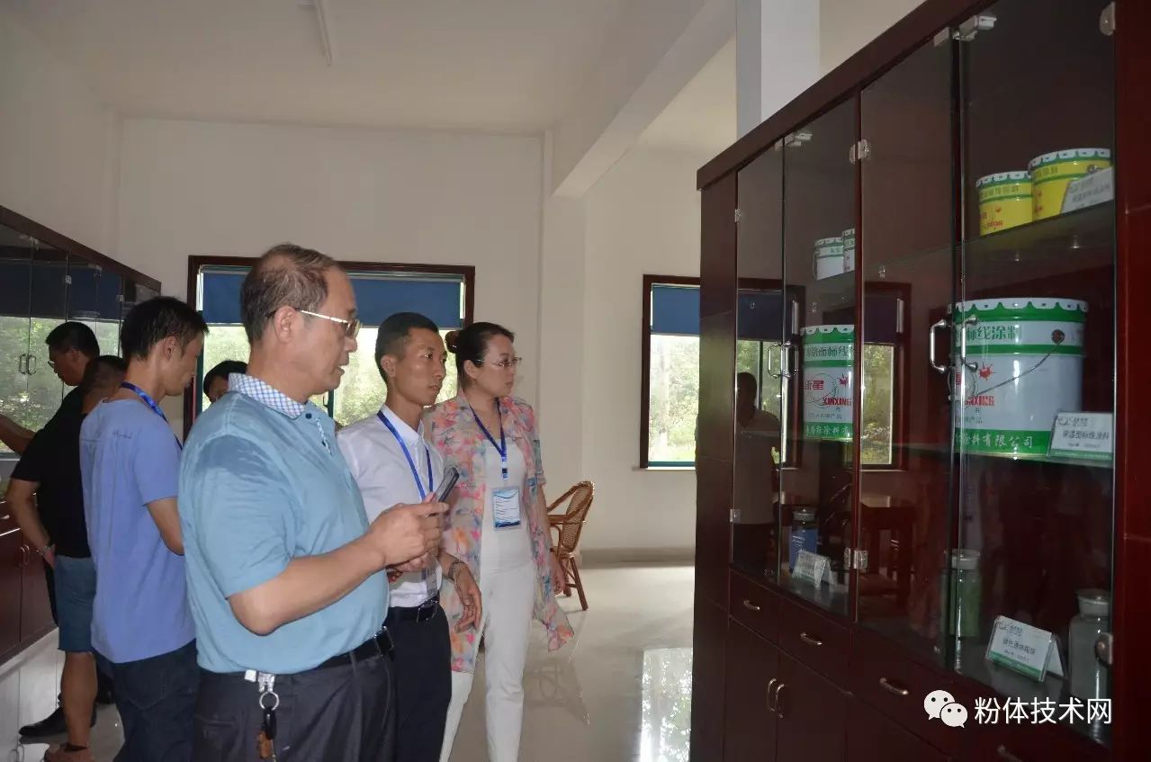 “2017中國非金屬礦產(chǎn)業(yè)技術研討會暨交易博覽會”在廣西賀州圓滿落幕！