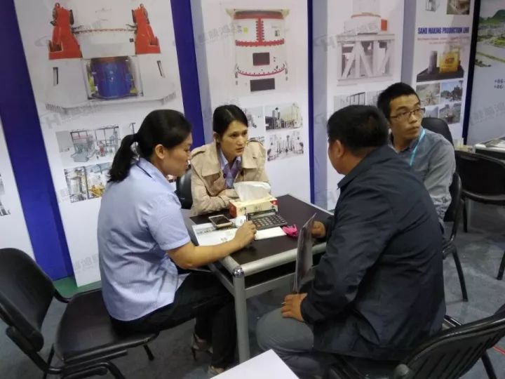 第122屆廣交會(huì)精彩開(kāi)幕，桂林鴻程再展實(shí)力風(fēng)采，信心百倍征戰(zhàn)國(guó)際市場(chǎng)！