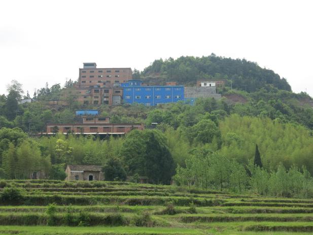 礦業(yè)采選一體化廠區(qū)建設(shè)節(jié)地模式