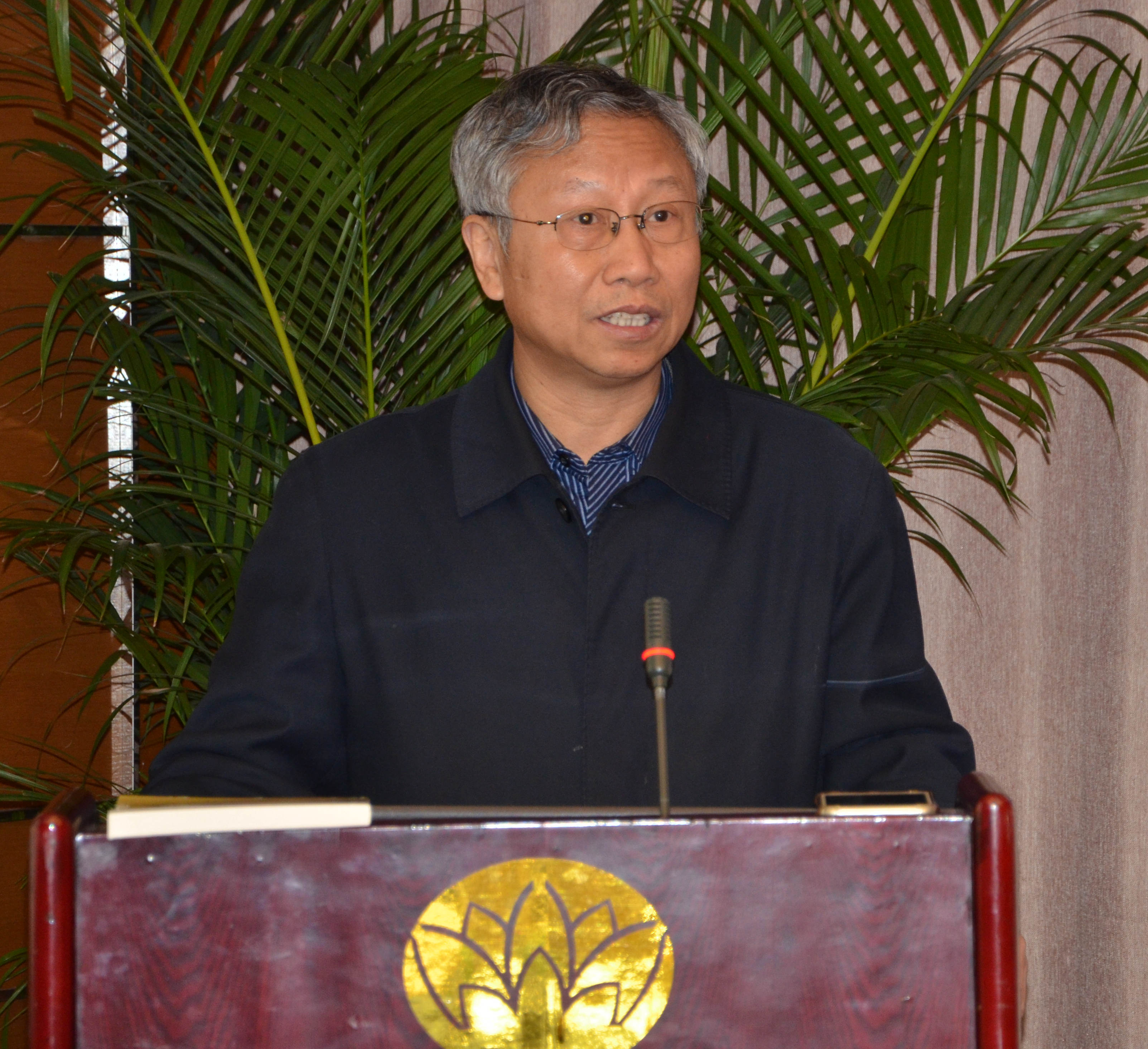 ▲中國礦業(yè)大學(xué)(北京)鄭水林教授——礦物粉體表面改性技術(shù)與應(yīng)用