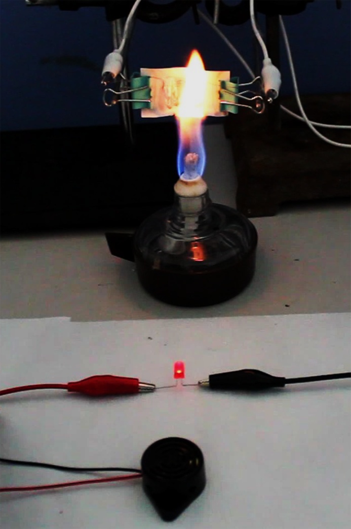 上海硅酸鹽所研制出新型火災(zāi)自動(dòng)報(bào)警耐火壁紙