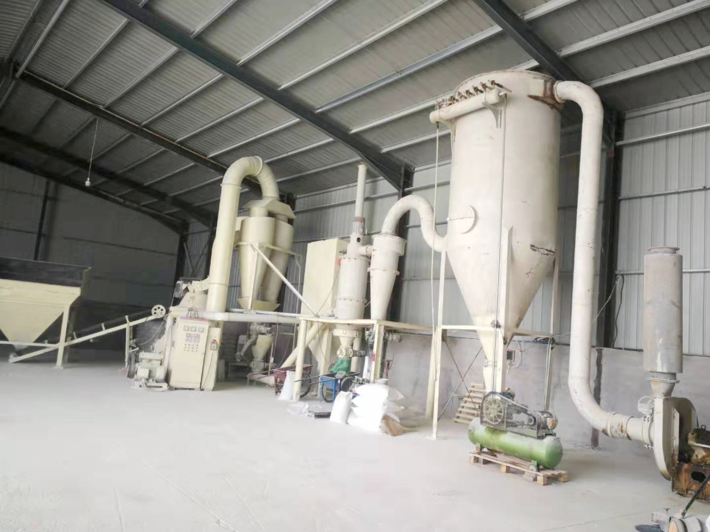 誠(chéng)邀合作！河南信陽(yáng)熊氏礦業(yè)超細(xì)膨潤(rùn)土生產(chǎn)線試車成功！