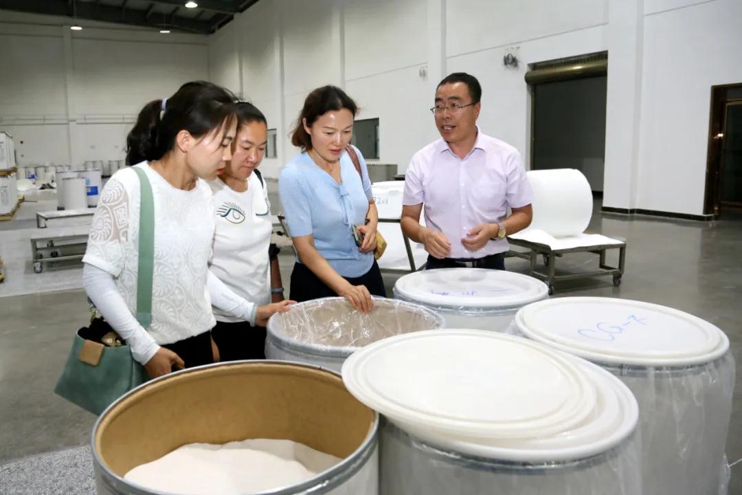 年產(chǎn)2萬只石英坩堝，云南曲靖佑鑫石英第二條生產(chǎn)線投產(chǎn)