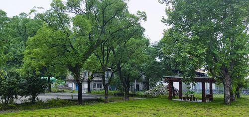 天藍(lán)地綠人和——江西新余市南方硅灰石有限公司創(chuàng)建綠色礦山紀(jì)實(shí)