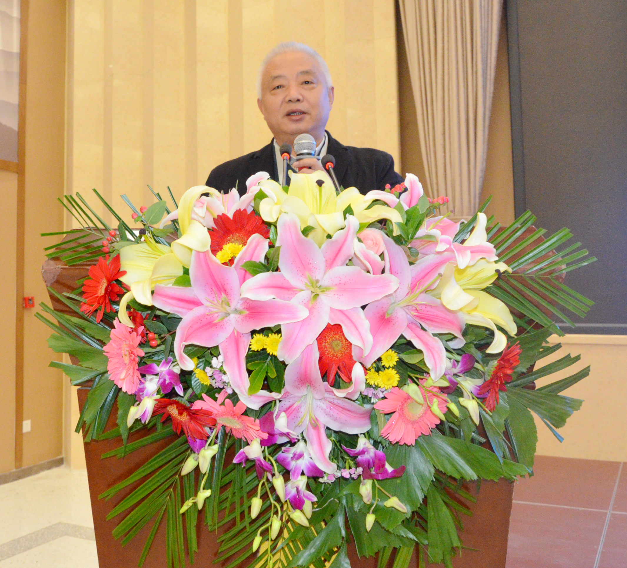 2020年中國非金屬礦產(chǎn)業(yè)高峰論壇暨綠色礦山建設(shè)高峰論壇在河南鄭州成功舉辦！