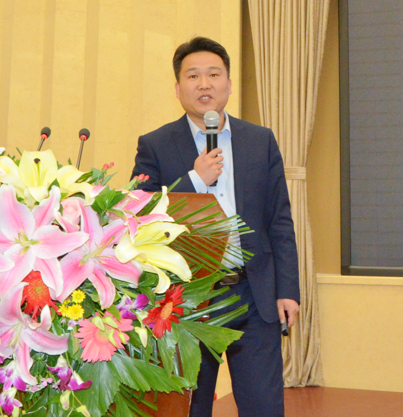 2020年中國非金屬礦產(chǎn)業(yè)高峰論壇暨綠色礦山建設(shè)高峰論壇在河南鄭州成功舉辦！