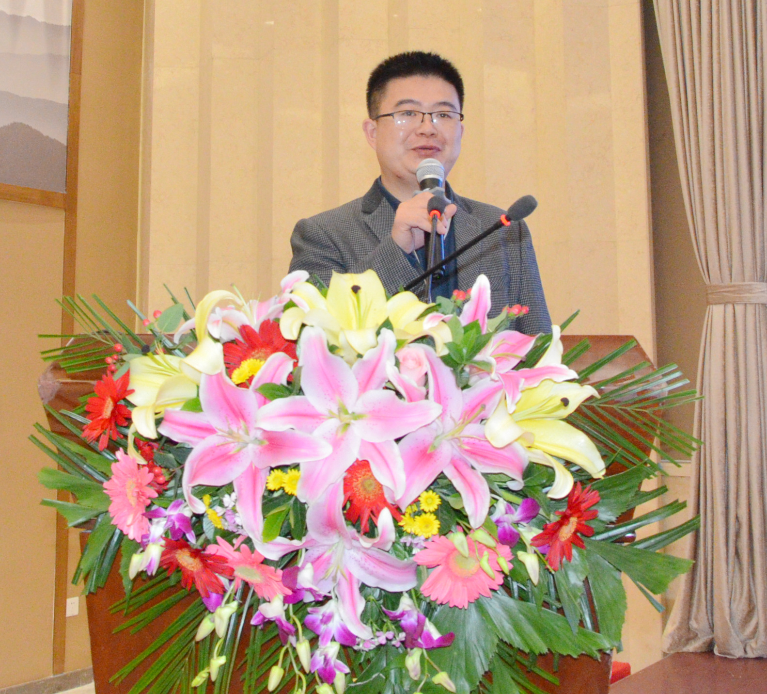 2020年中國非金屬礦產(chǎn)業(yè)高峰論壇暨綠色礦山建設(shè)高峰論壇在河南鄭州成功舉辦！