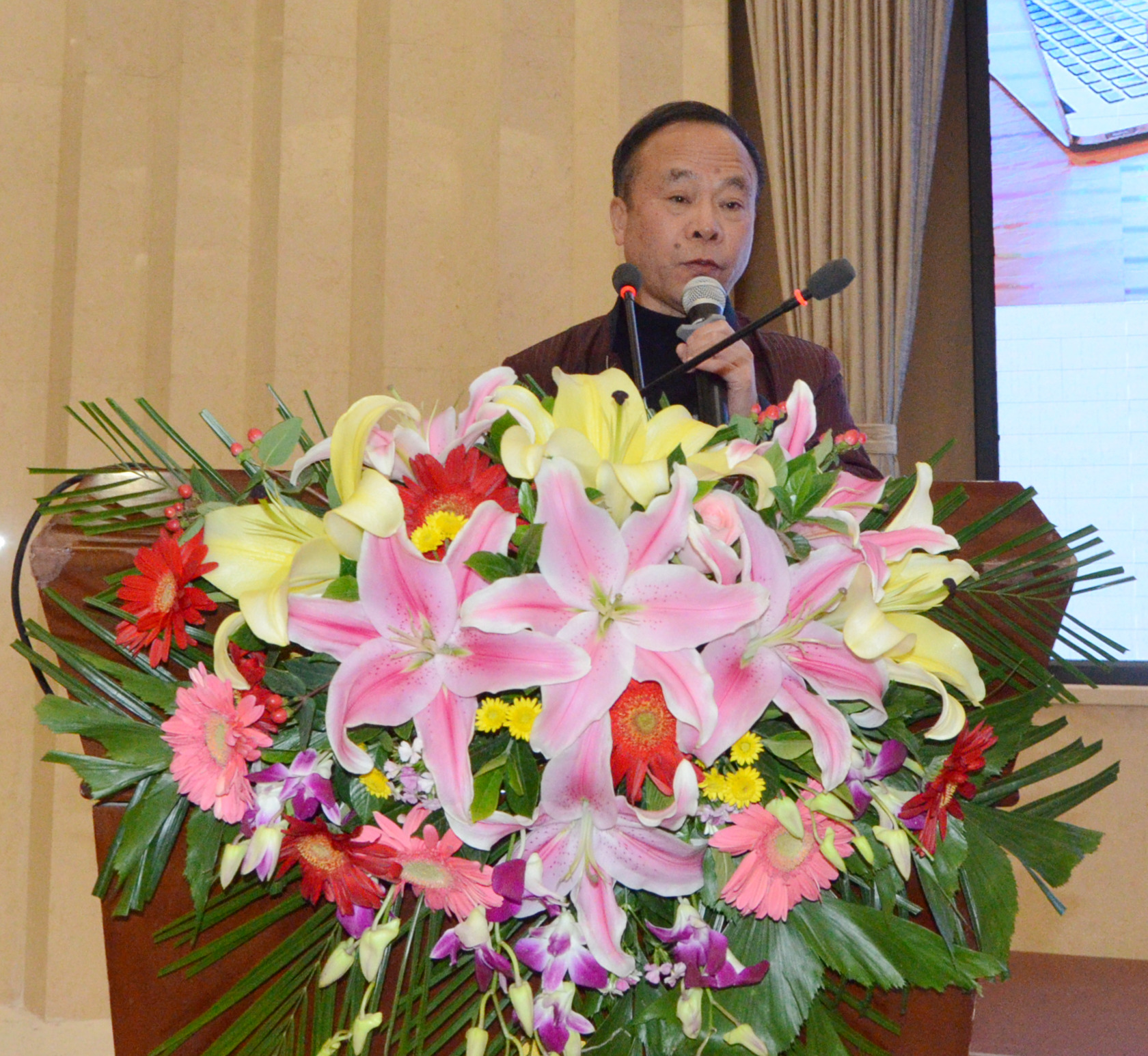 2020年中國非金屬礦產(chǎn)業(yè)高峰論壇暨綠色礦山建設(shè)高峰論壇在河南鄭州成功舉辦！