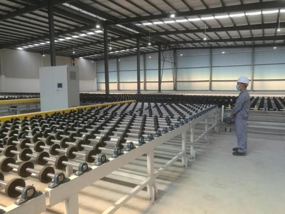 年產(chǎn)3600萬平方米，西部首條光伏玻璃生產(chǎn)線點火投產(chǎn)！