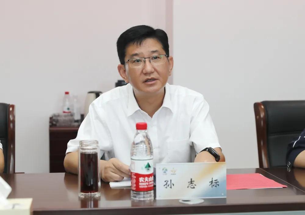 江蘇盱眙凹凸棒石研究與開發(fā)聯(lián)合實驗室揭牌 　　