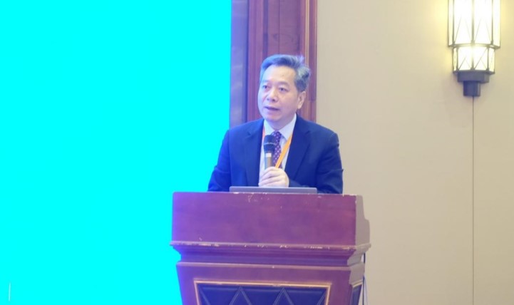 2021年10月15日至17日，由中國硅酸鹽學會礦物材料分會、中國非金屬礦工業(yè)協(xié)會礦物加工利用技術(shù)專業(yè)委員會聯(lián)合主辦，中國地質(zhì)大學（武漢）納米礦物材料及應(yīng)用教育部工程研究中心、中國地質(zhì)大學（武漢）材料與化學學院、中南大學礦物材料及其應(yīng)用湖南省重點實驗室共同承辦的第三屆全國礦物材料學術(shù)與技術(shù)交流會暨第二十一屆全國非金屬礦加工利用技術(shù)交流會在湖北省武漢市潮漫凱瑞國際酒店召開。來自各大專院校、科研院所以及相關(guān)企業(yè)的400余位專家學者、企業(yè)家和代表出席了大會。