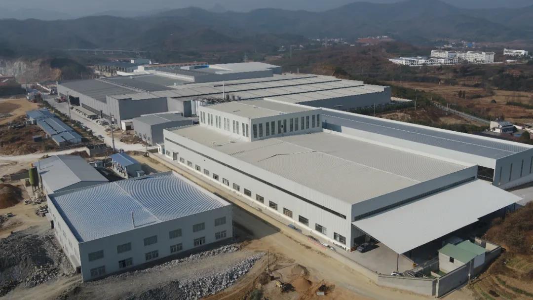 安徽青陽：依托方解石資源，做強(qiáng)碳酸鈣產(chǎn)業(yè)集群 　　 　　