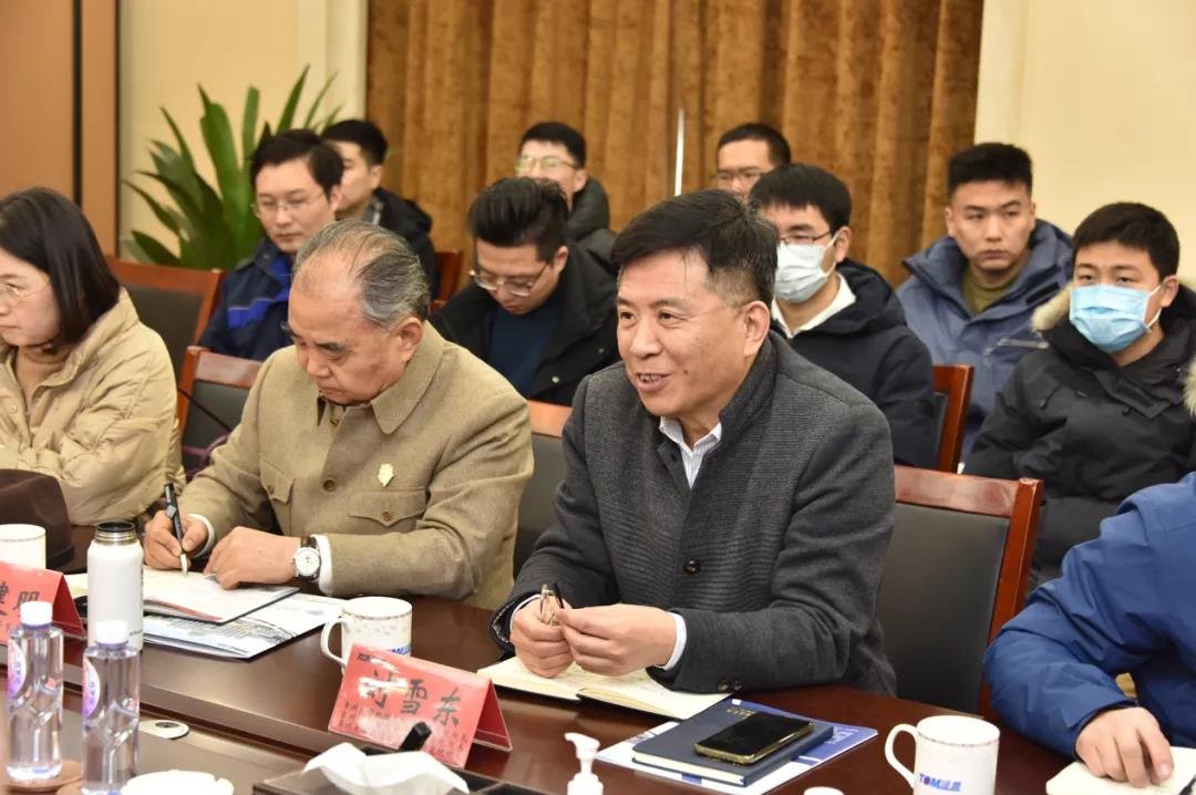 “鋰電池材料智能裝備一體化創(chuàng)新聯(lián)合體”簽約儀式圓滿落幕！ 　　