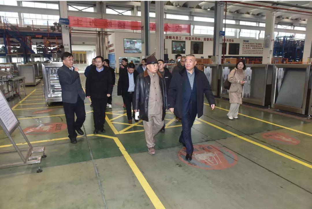 “鋰電池材料智能裝備一體化創(chuàng)新聯(lián)合體”簽約儀式圓滿落幕！ 　　