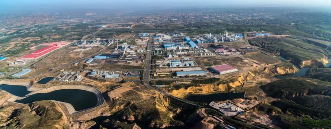 【產(chǎn)業(yè)】內(nèi)蒙古準(zhǔn)格爾旗：煤矸石“搖身”變成無機(jī)非金屬新材料 　　