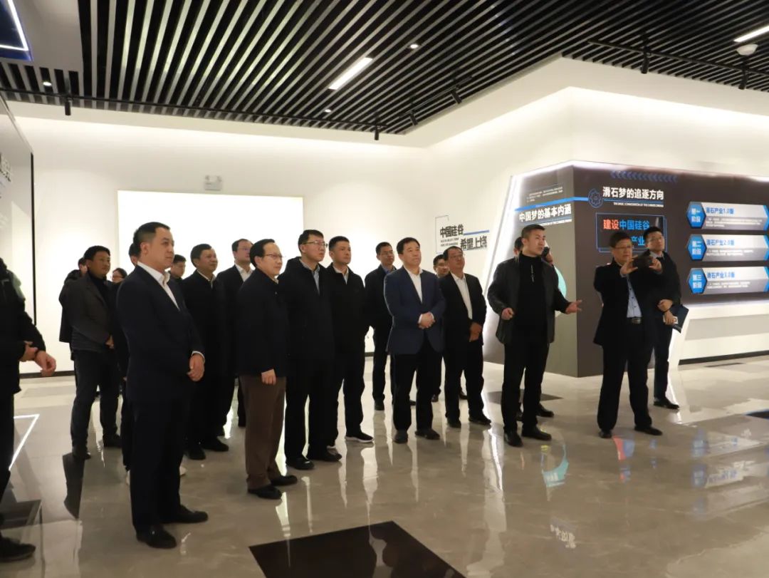 【資訊】柴立元院士調(diào)研江西上饒廣豐區(qū)黑滑石產(chǎn)業(yè) 　　