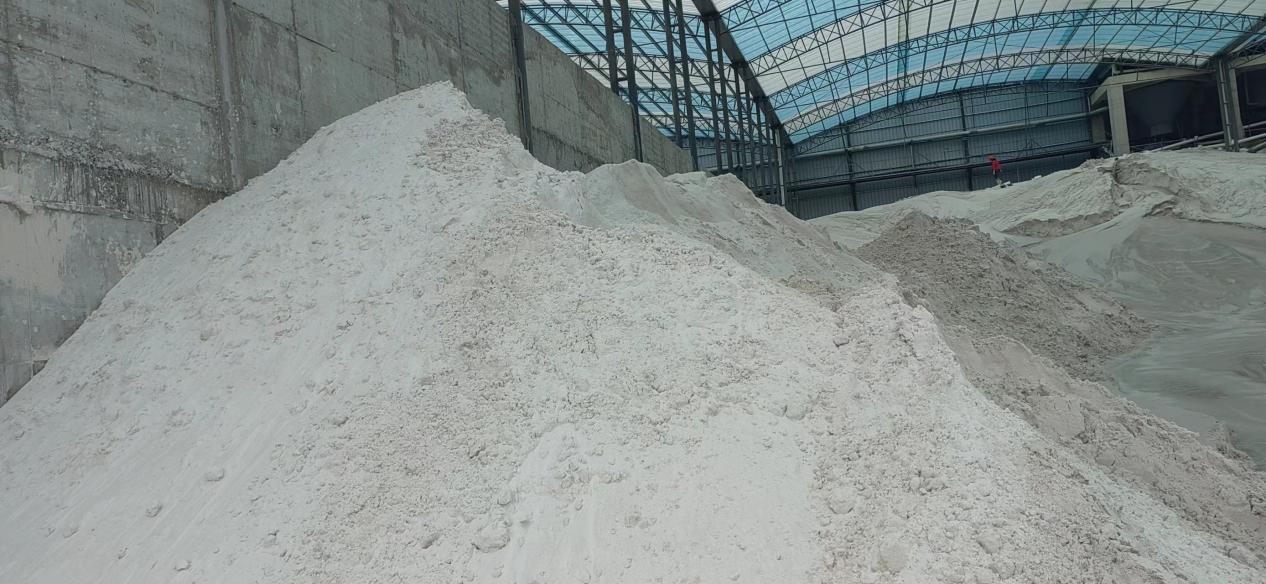 【企業(yè)風(fēng)采】專注石英砂生產(chǎn)——貴州福泉市聚源礦產(chǎn)有限公司 　　