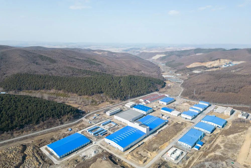 【產(chǎn)業(yè)】黑龍江雞西立足資源優(yōu)勢(shì)，打造石墨之都 　　