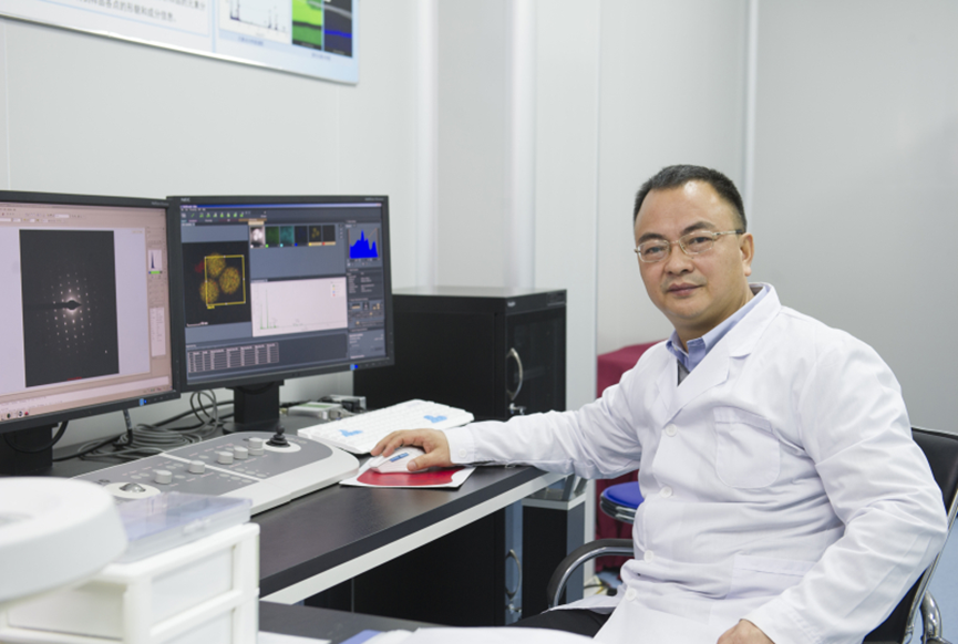 熱烈祝賀廣州地球化學(xué)研究所何宏平研究員當(dāng)選中國(guó)科學(xué)院院士！ 　　 　　