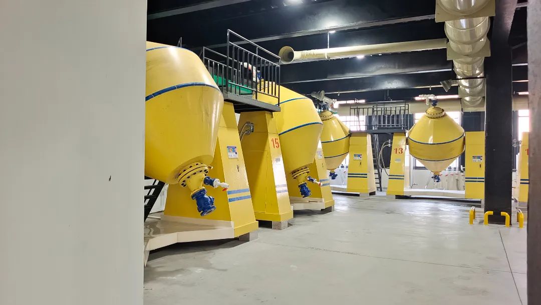 【資訊】江蘇睢寧縣年產(chǎn)1.5萬噸坩堝用高純石英砂項目投產(chǎn)！ 　　