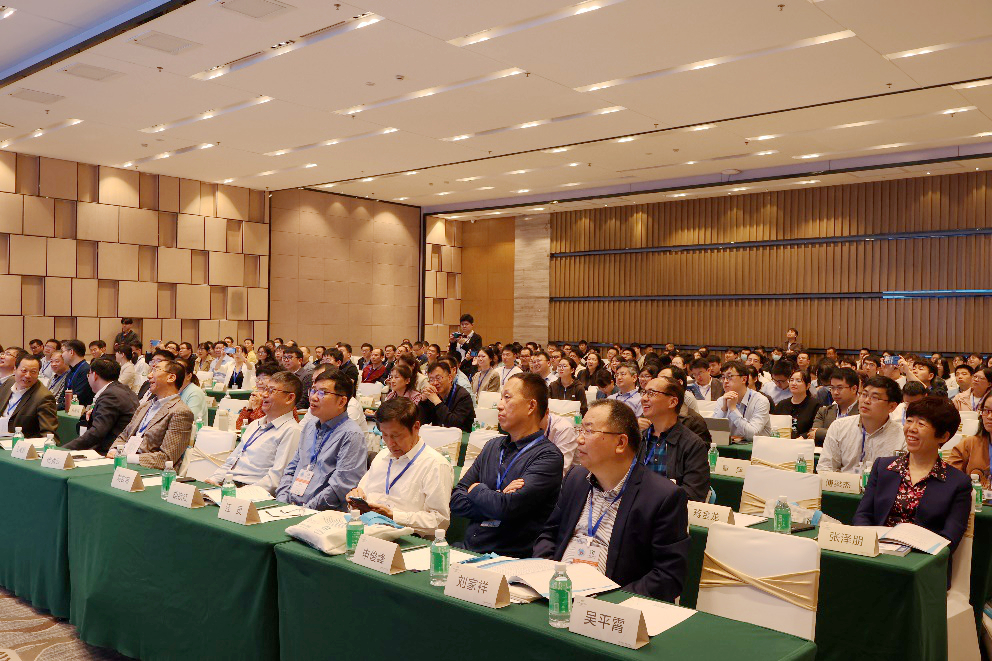 第四屆全國礦物材料學術與技術交流會暨第二十二屆全國非金屬礦加工利用技術交流會在廣州成功舉辦