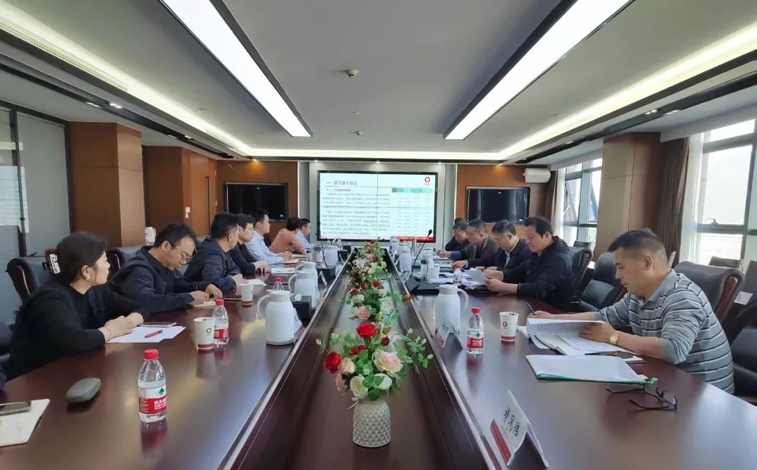 【資訊】安徽休寧縣發(fā)現(xiàn)中型脈石英礦，提純后可達(dá)99.9972% 　　