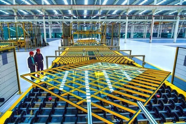 富礦精開，貴州凱里玻璃產(chǎn)業(yè)大發(fā)展 　　