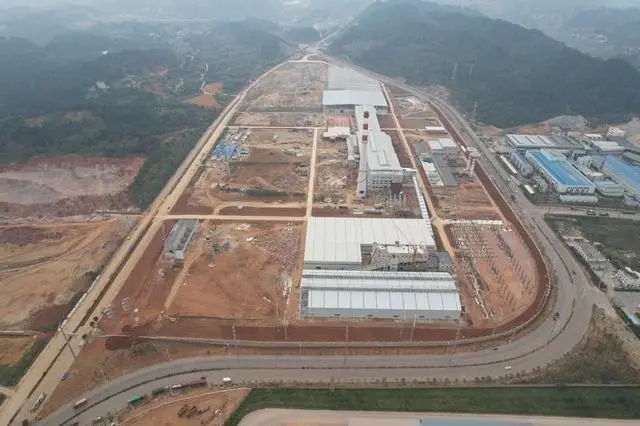 富礦精開，貴州凱里玻璃產(chǎn)業(yè)大發(fā)展 　　