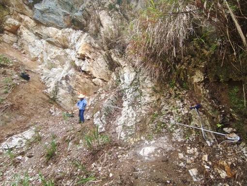 純度99.9962%，安徽發(fā)現(xiàn)高純脈石英礦 　　